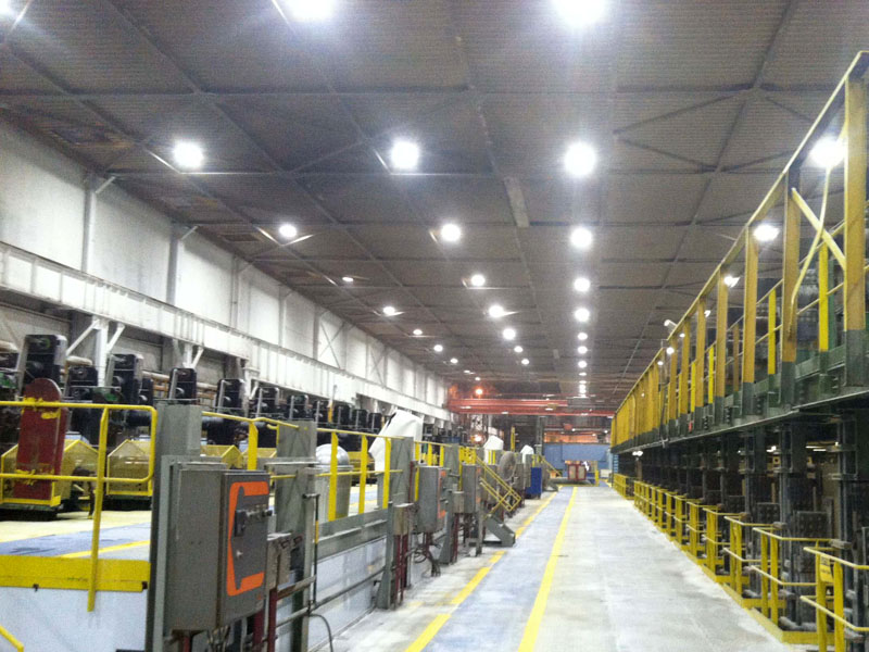 LED High bay light for factory.jpg